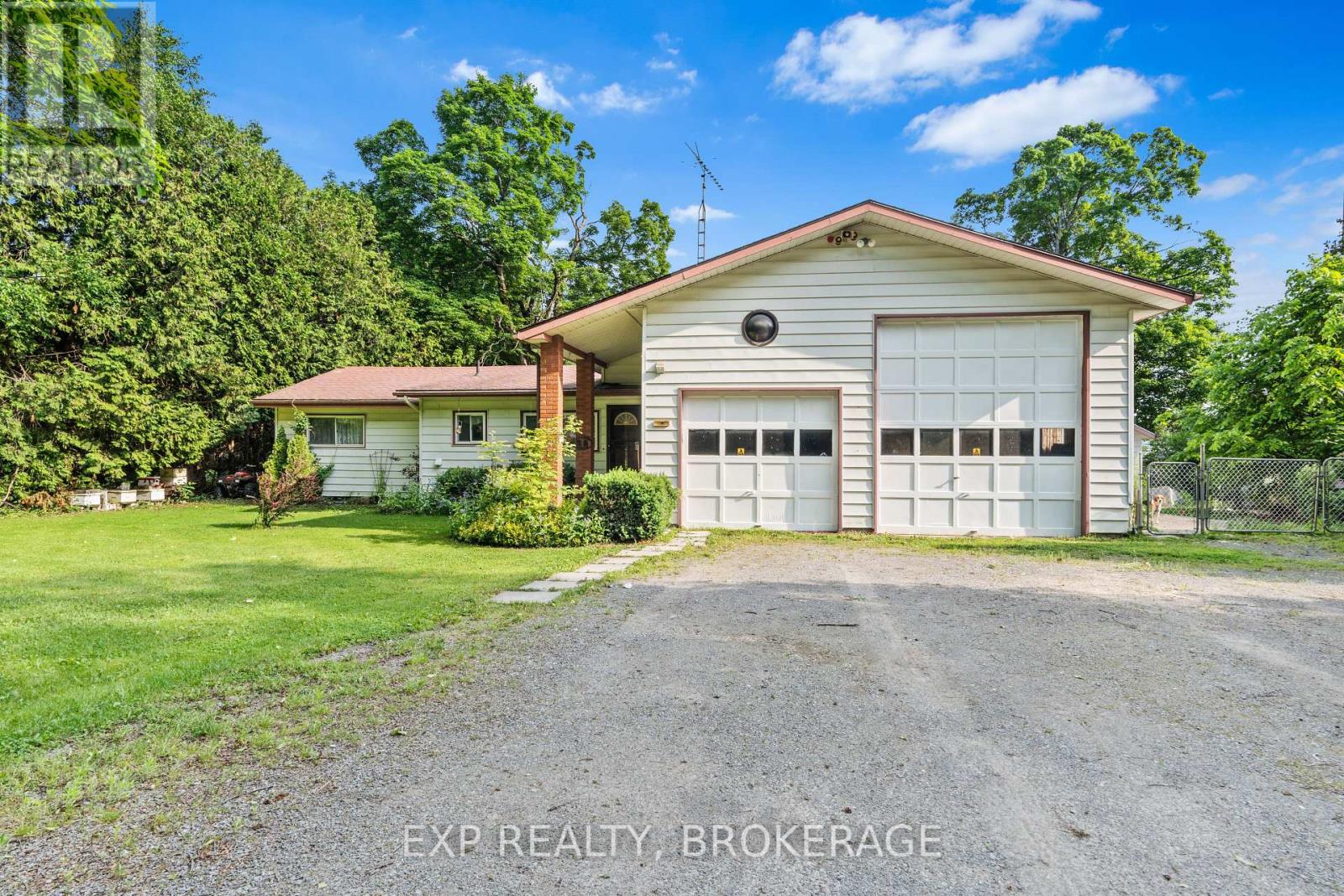 4205 Maple Drive, Frontenac (Frontenac South), Ontario  K0H 1W0 - Photo 3 - X12218350