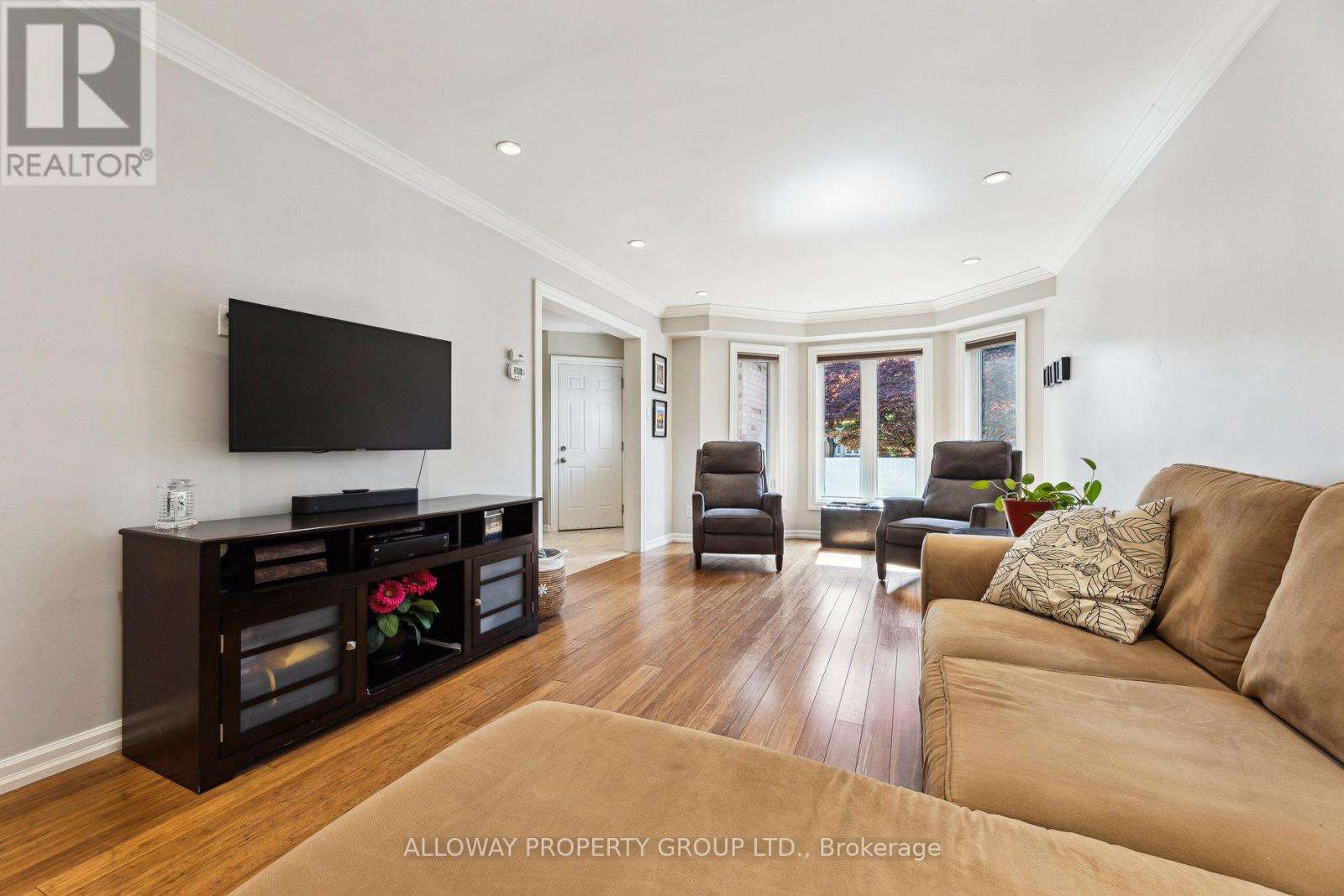 1619 Deerbrook Drive, Pickering, Ontario  L1V 5B8 - Photo 5 - E12212589