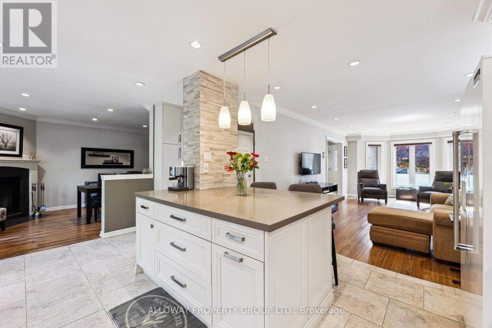 1619 Deerbrook Drive, Pickering, Ontario  L1V 5B8 - Photo 7 - E12212589