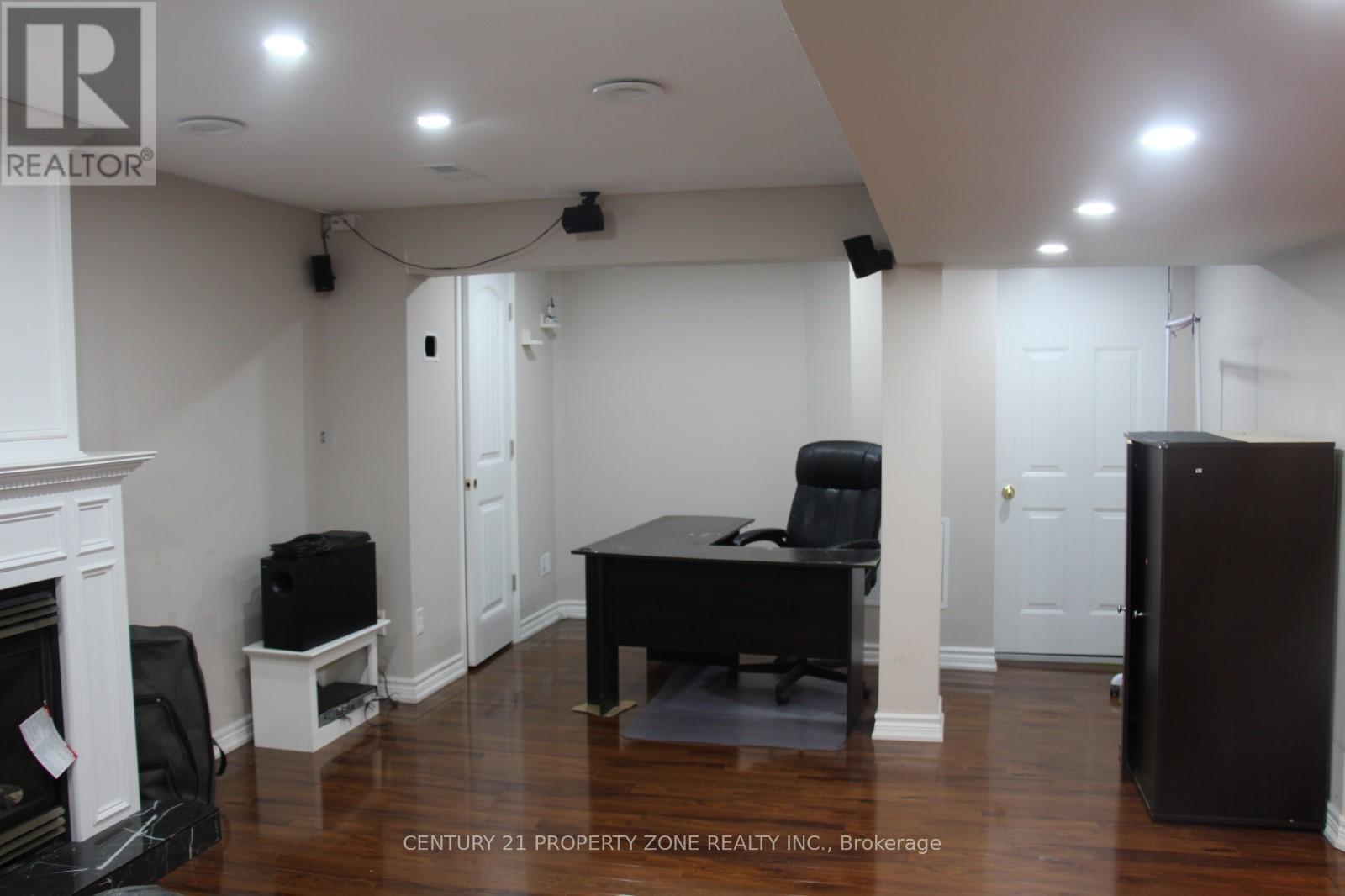 163 Stone Church Road E, Hamilton, Ontario  L9B 1A8 - Photo 10 - X12216691