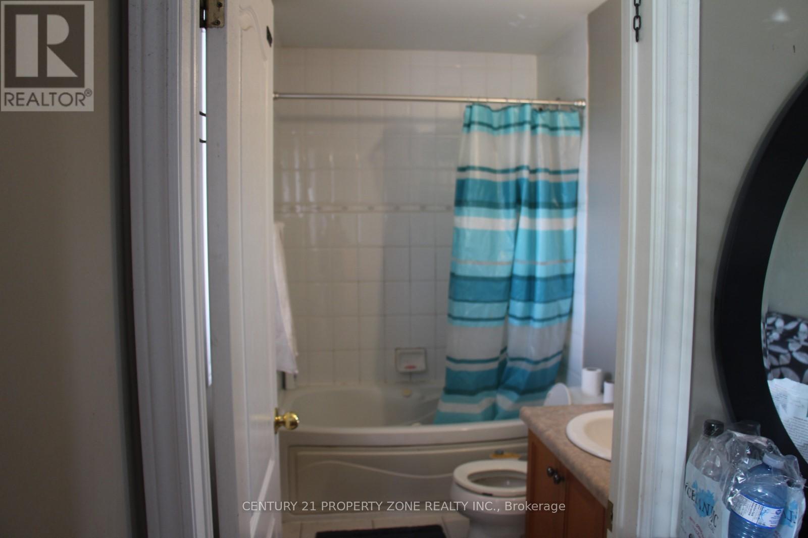 163 Stone Church Road E, Hamilton, Ontario  L9B 1A8 - Photo 16 - X12216691