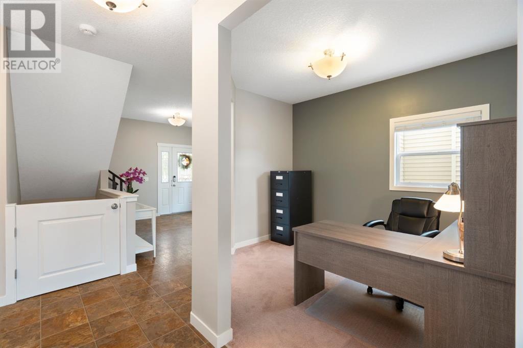 Property at 135 Drake Landing Heath image 4