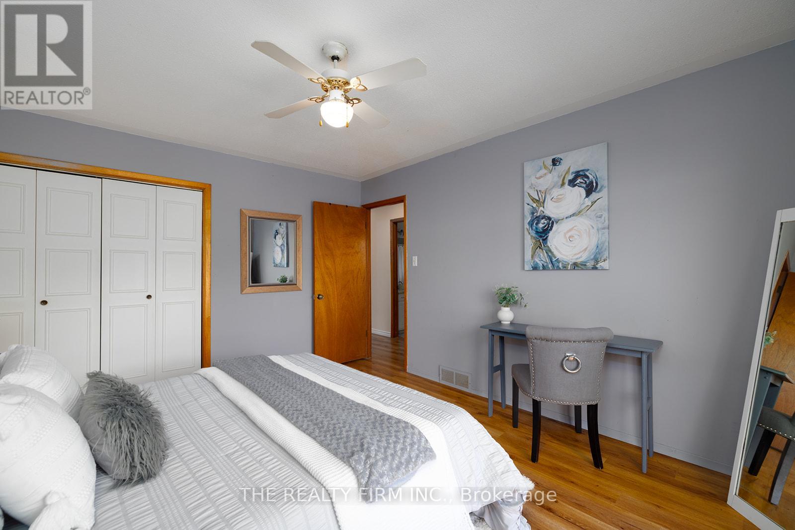 Photo 13 of 43 for 1707 Hansuld Street