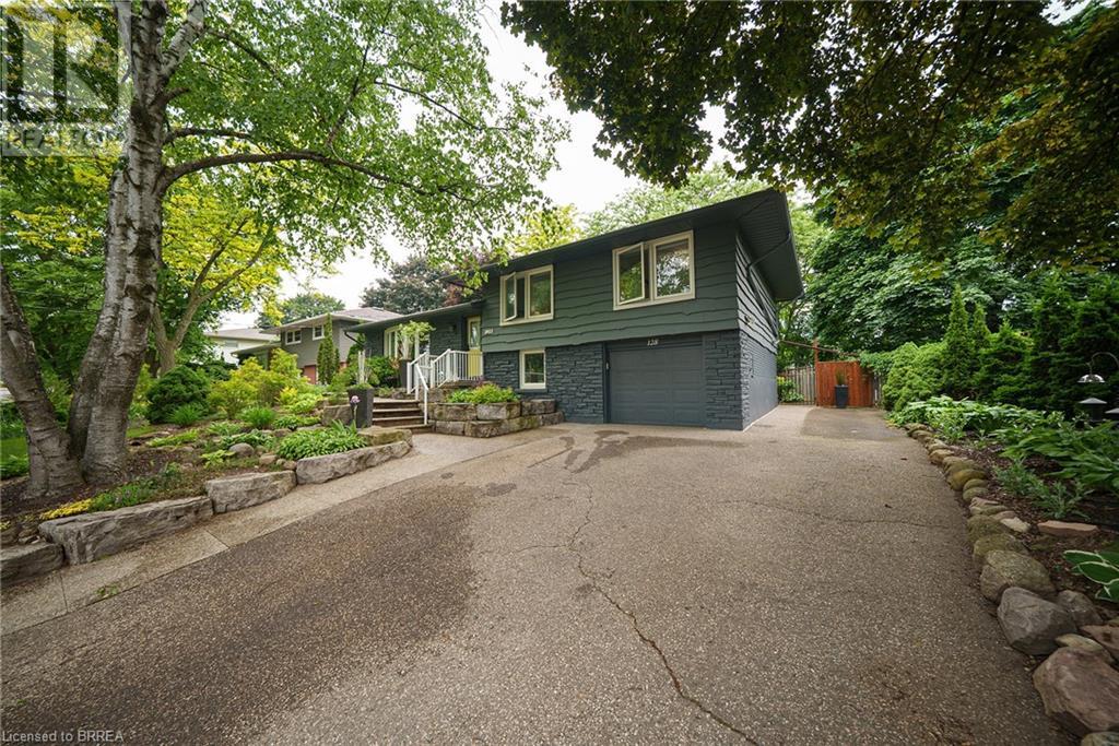 128 Blueridge Avenue, Kitchener, Ontario  N2M 4E1 - Photo 5 - 40740714