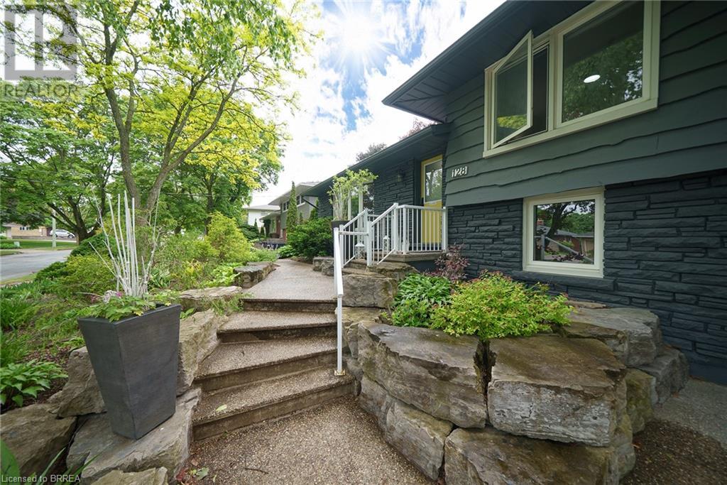 128 Blueridge Avenue, Kitchener, Ontario  N2M 4E1 - Photo 6 - 40740714