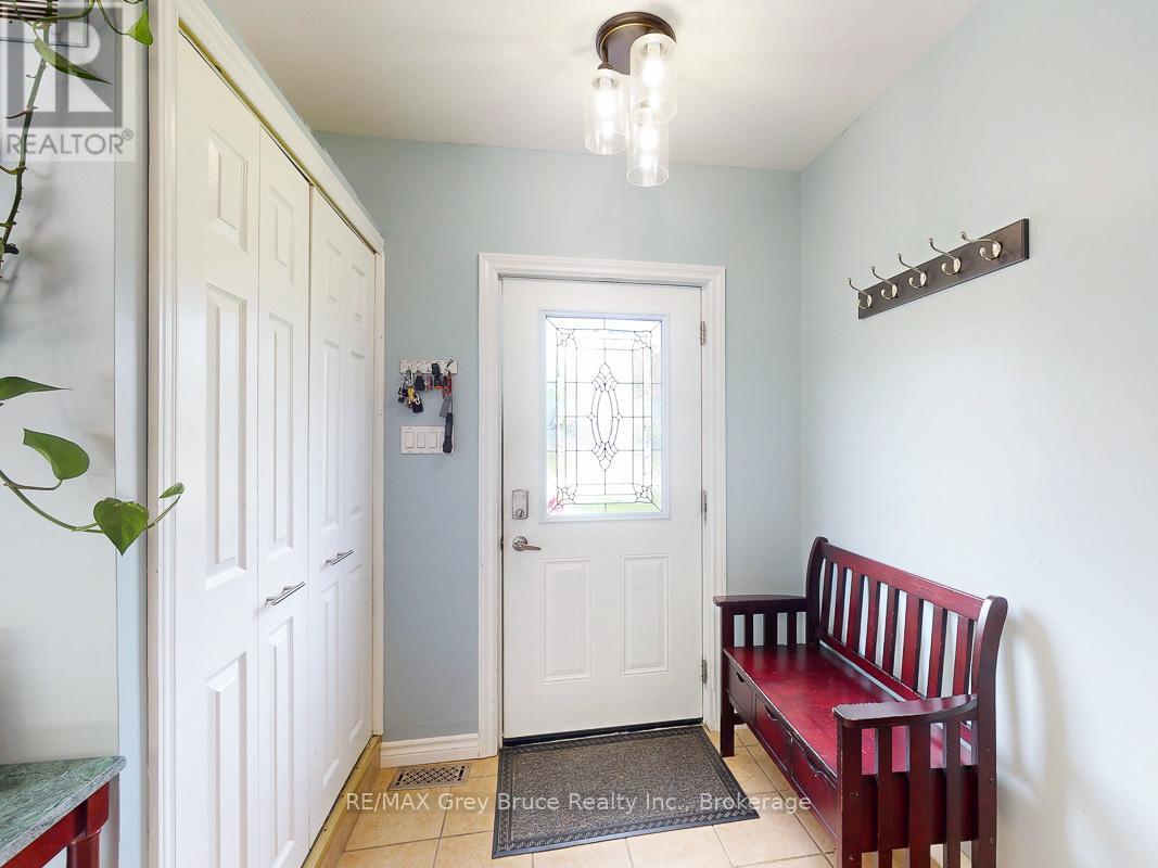 864 16th Street W, Georgian Bluffs, Ontario  N4K 6V5 - Photo 3 - X12209618