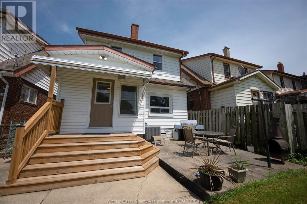 1035 Elm Ave, Windsor, Ontario  N9A 5H8 - Photo 26 - 25014957