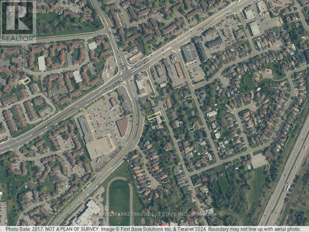 988 Laporte Street, Ottawa, Ontario  K1J 7B4 - Photo 6 - X12218451