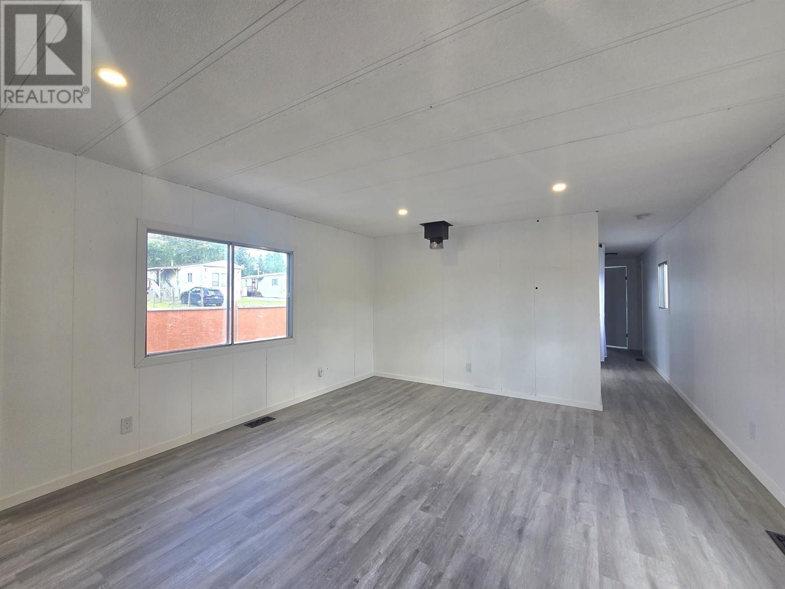 18 5378 Park Drive, 103 Mile House, British Columbia  V0K 2E1 - Photo 6 - R3015173