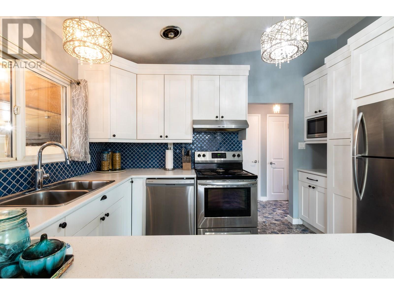 285 S Kelly Street, Prince George, British Columbia  V2M 3K2 - Photo 4 - R3015184