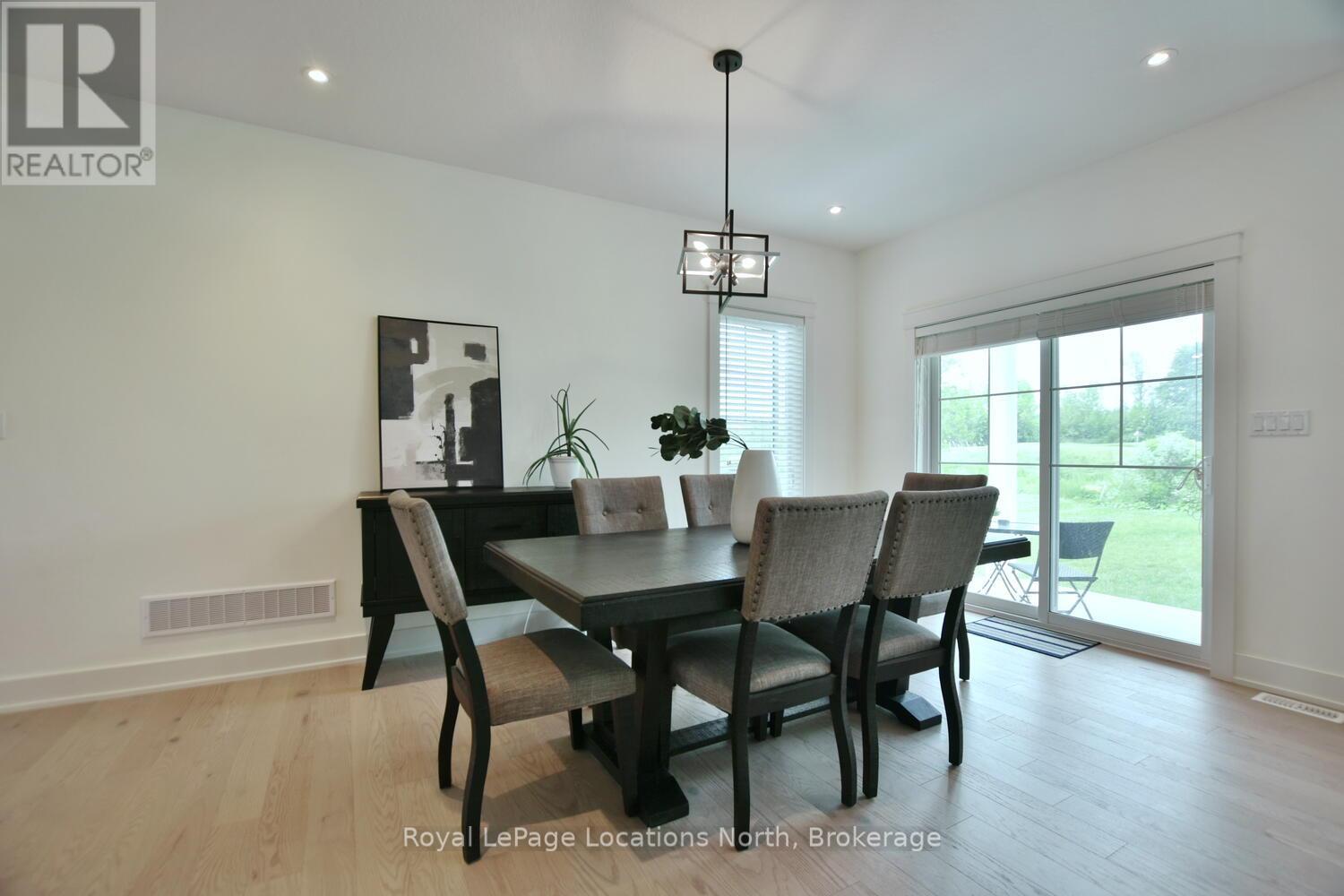 216 Snowberry Lane, Georgian Bluffs, Ontario  N0H 1S0 - Photo 4 - X12218302