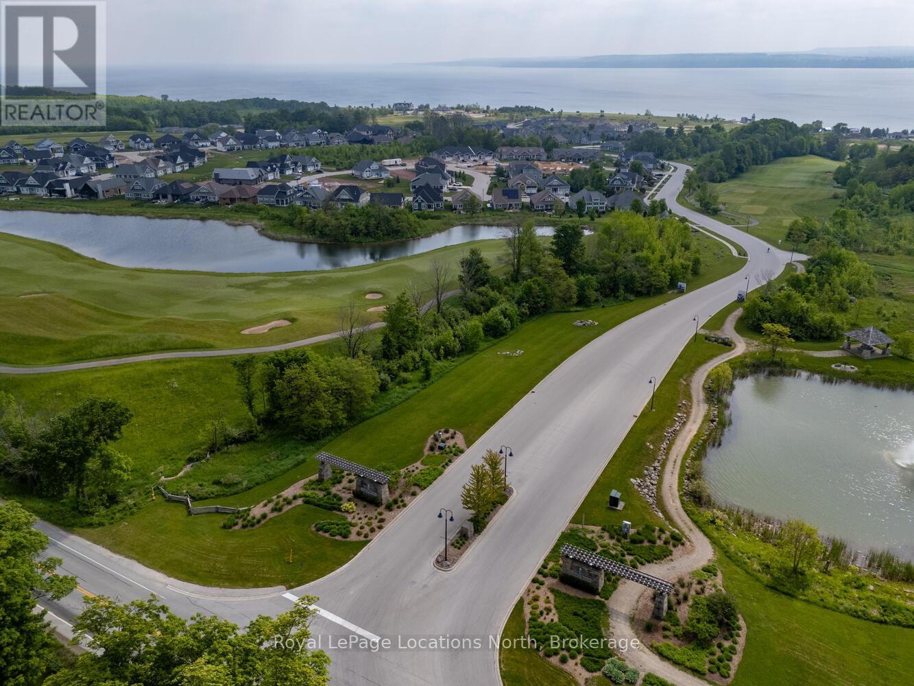 216 Snowberry Lane, Georgian Bluffs, Ontario  N0H 1S0 - Photo 44 - X12218302