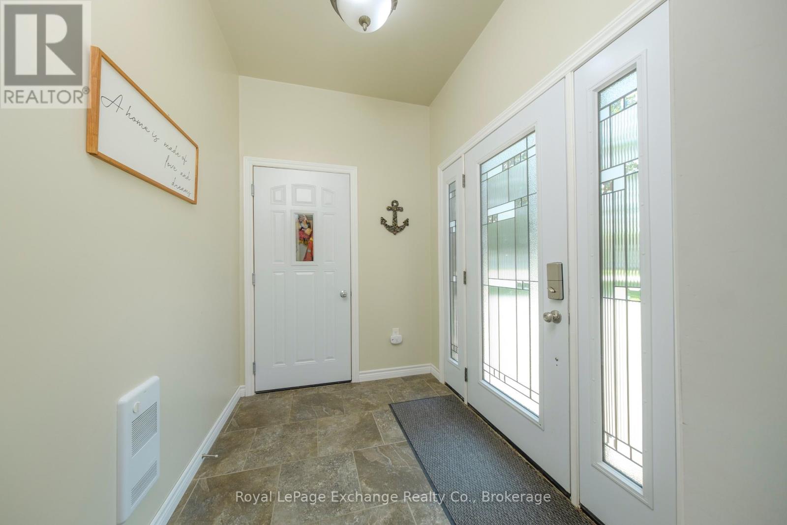 71 Queen Street, Huron-Kinloss, Ontario  N0G 2R0 - Photo 15 - X12218343