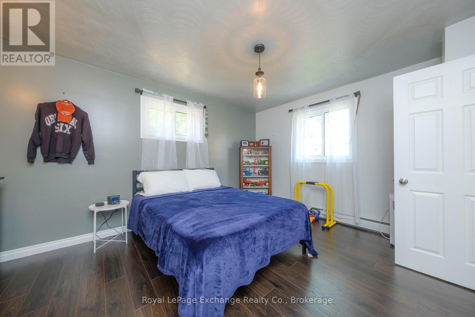 71 Queen Street, Huron-Kinloss, Ontario  N0G 2R0 - Photo 30 - X12218343