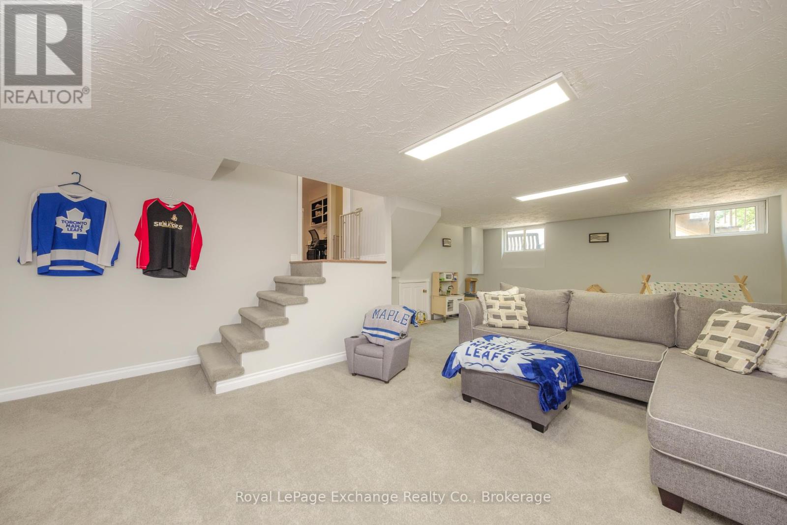 71 Queen Street, Huron-Kinloss, Ontario  N0G 2R0 - Photo 32 - X12218343