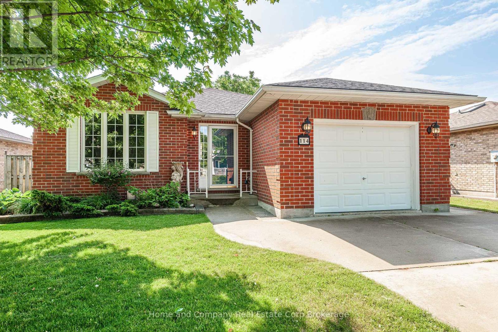 114 KILLORAN CRESCENT, Stratford, Ontario