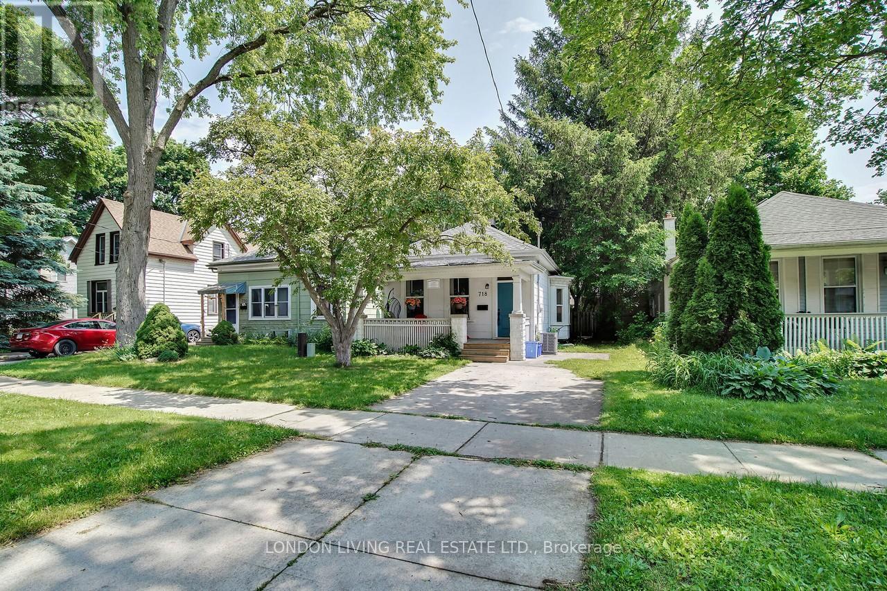718 William Street