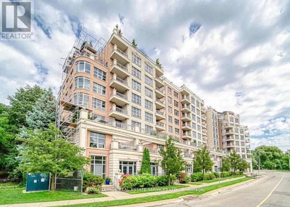 209 - 10 OLD YORK MILLS ROAD, Toronto, Ontario
