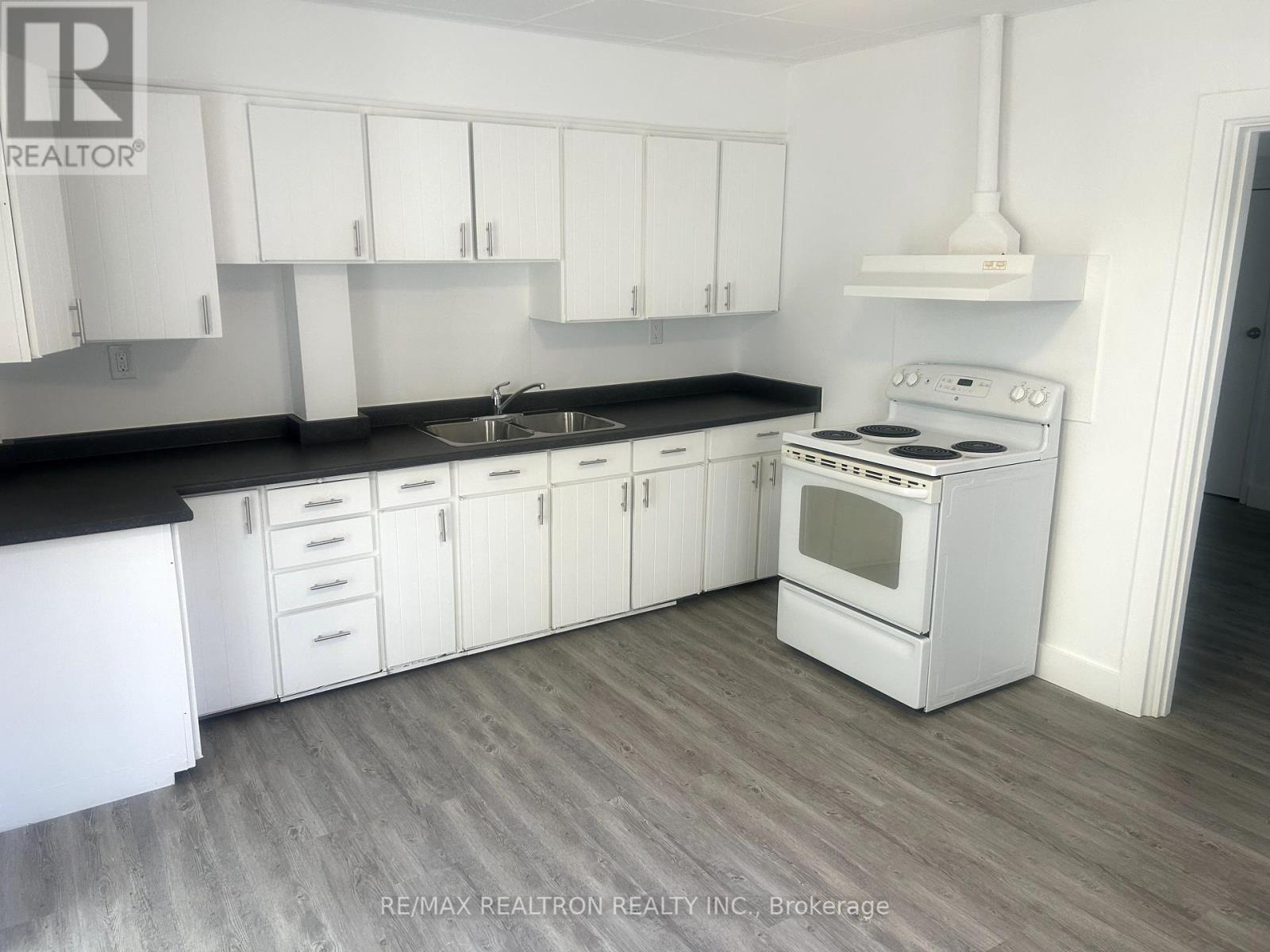 2 - 1299 GERRARD STREET E, Toronto, Ontario
