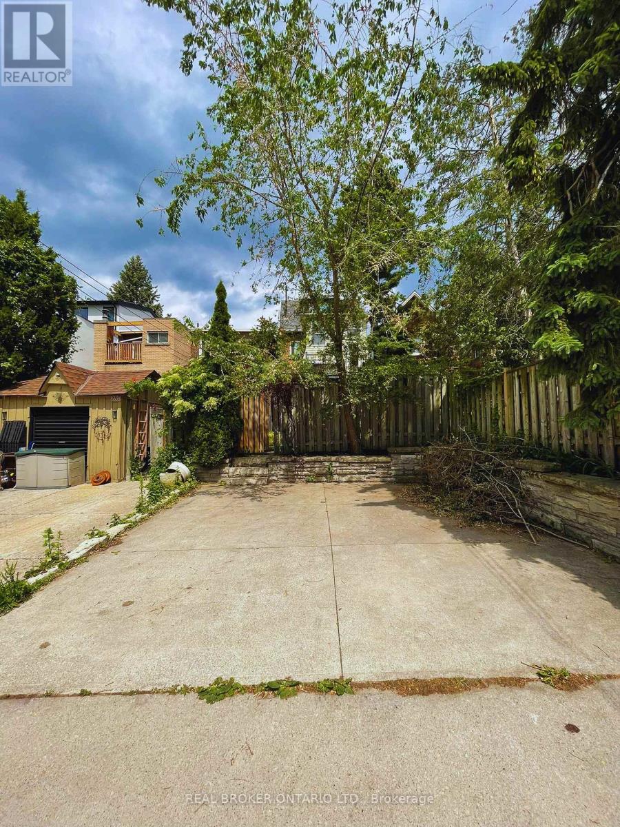 284 Waverley Road, Toronto, Ontario  M4L 3T6 - Photo 44 - E12209084