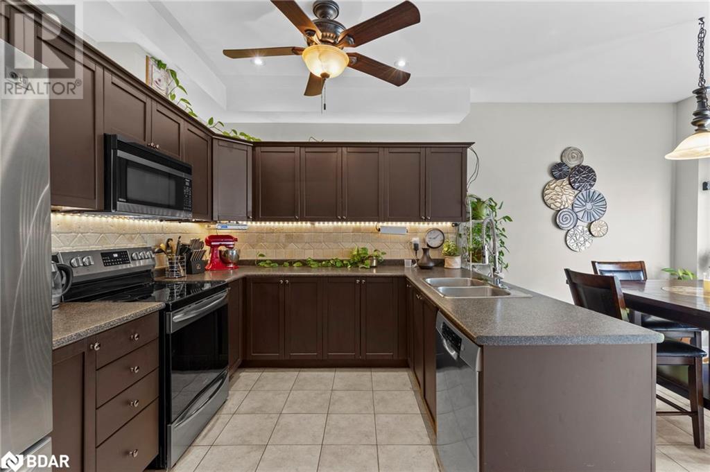 Property at 17 CRANBERRY Lane image 3