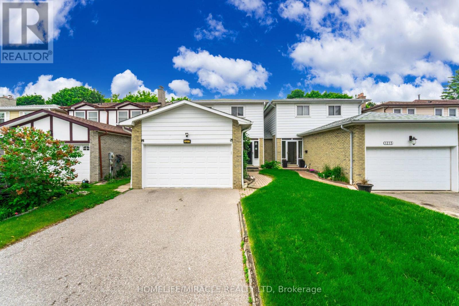 1217 GLOUCESTER SQUARE, Pickering, Ontario