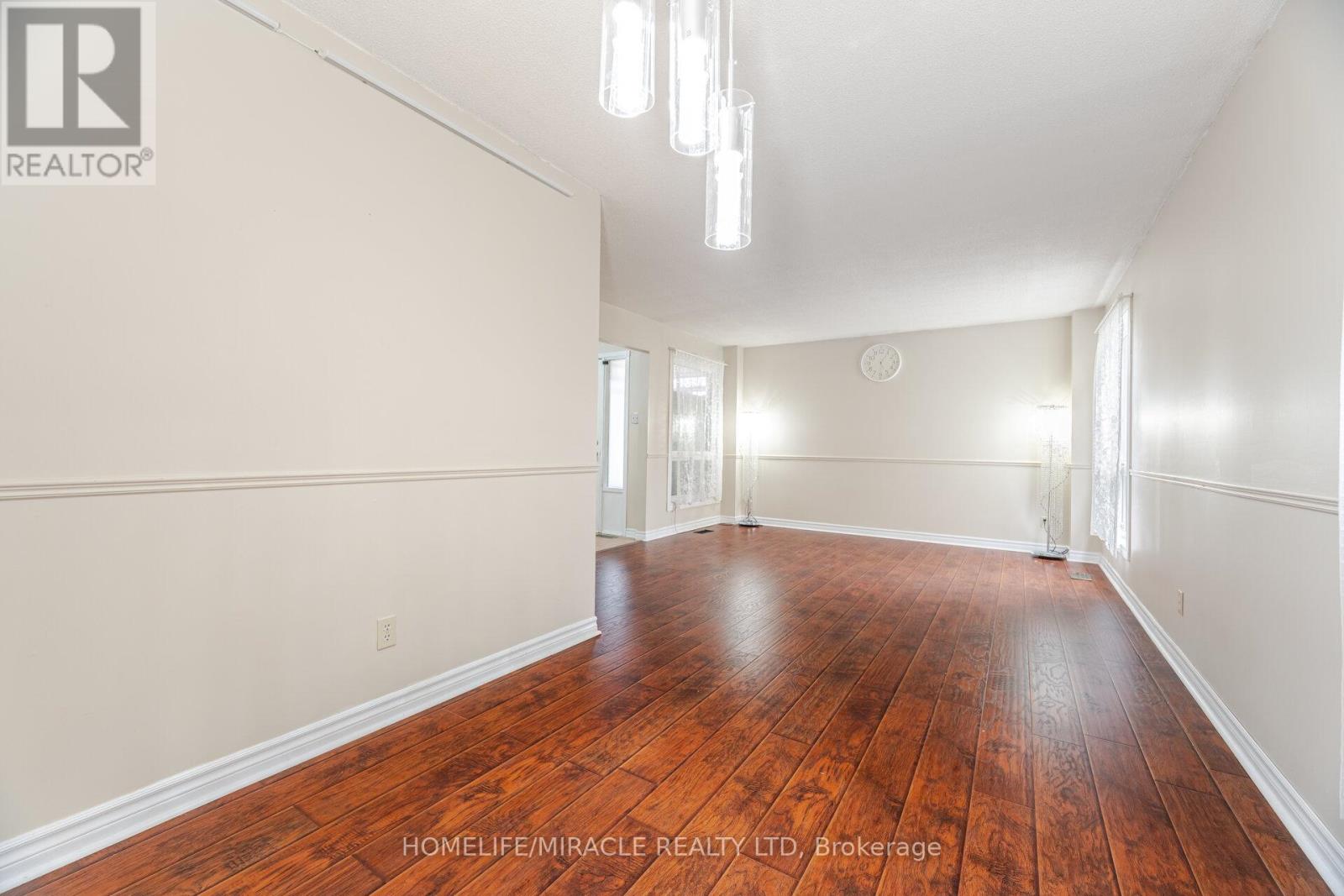 1217 Gloucester Square, Pickering, Ontario  L1V 3P7 - Photo 8 - E12218208