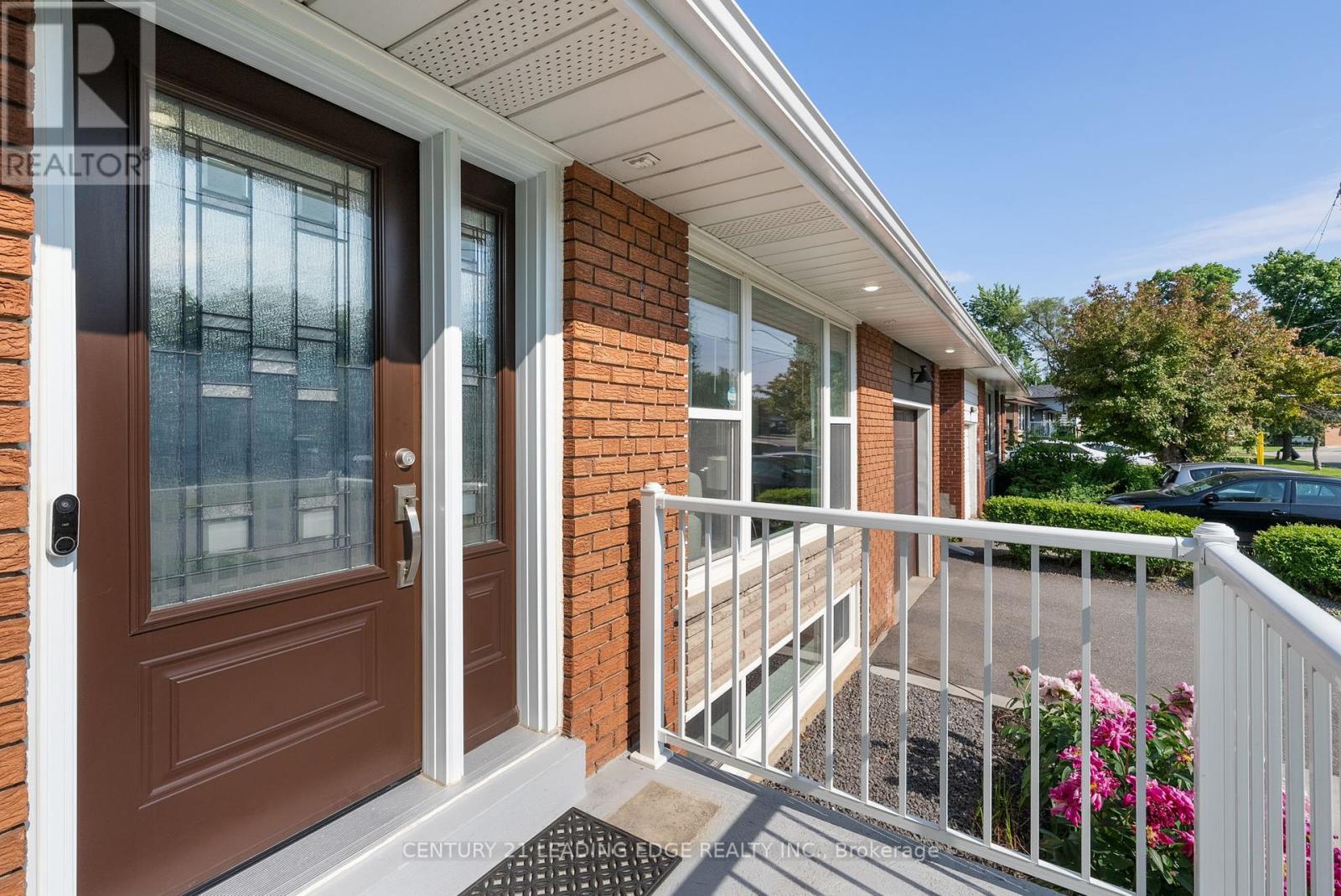 9 Neddie Drive, Toronto, Ontario  M1T 2S9 - Photo 8 - E12218438