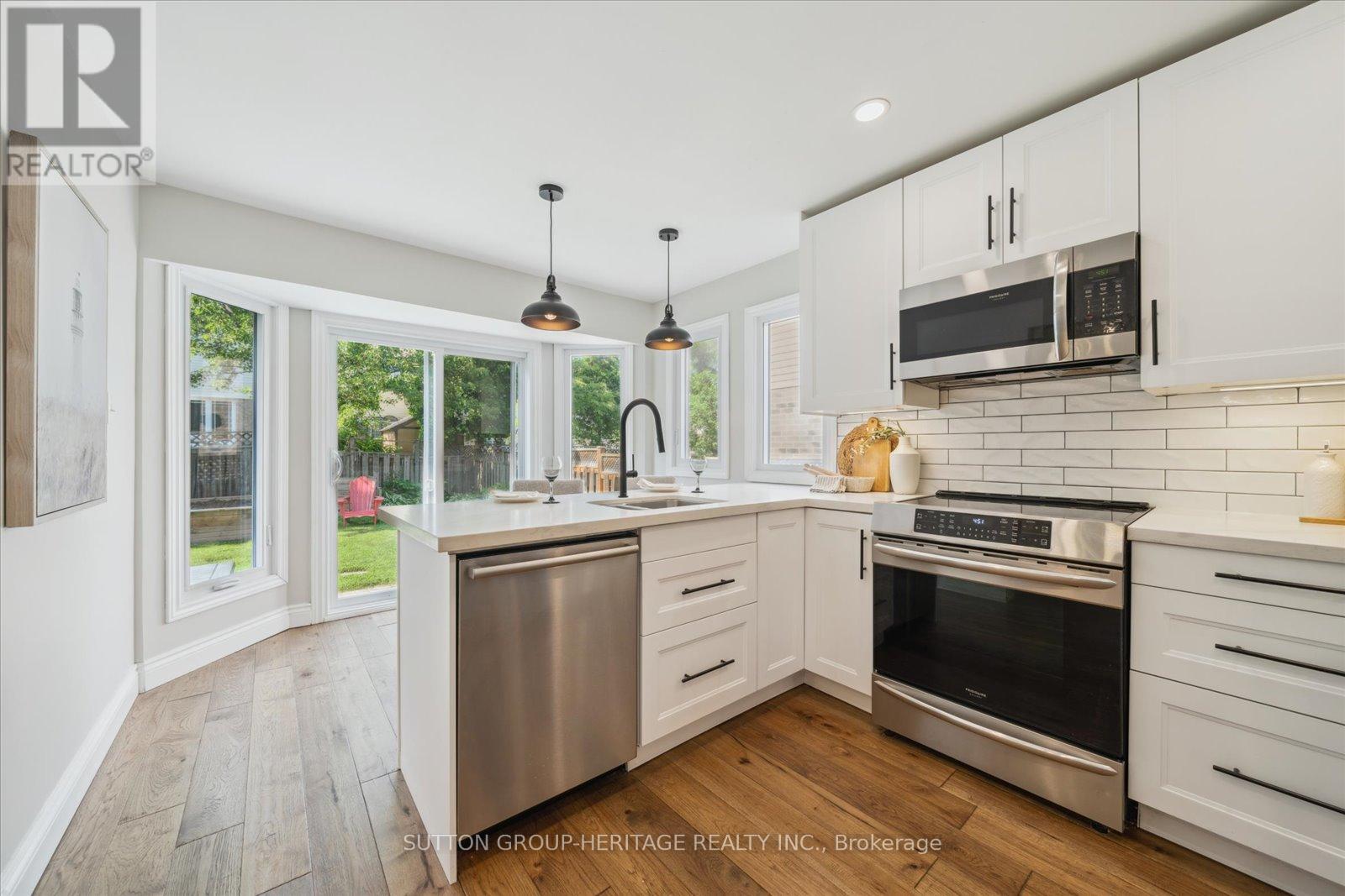 1061 Rowntree Crescent, Pickering (Liverpool), Ontario  L1V 5A9 - Photo 16 - E12218448