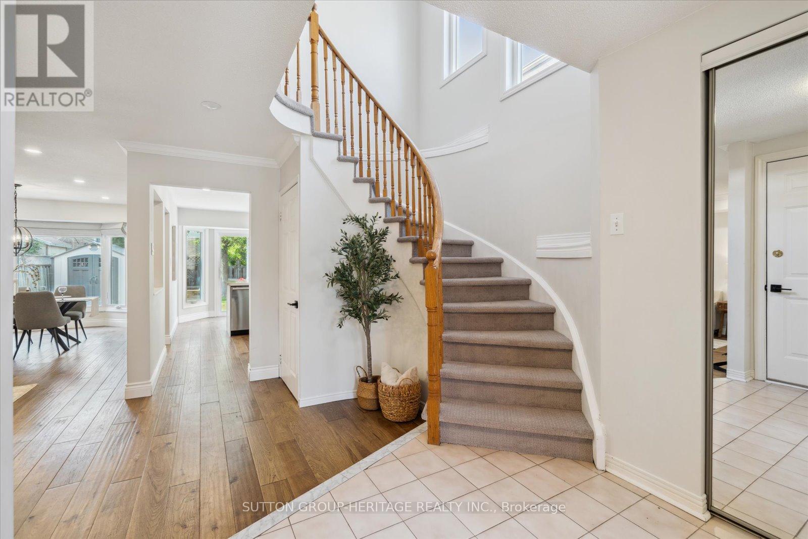 1061 Rowntree Crescent, Pickering (Liverpool), Ontario  L1V 5A9 - Photo 3 - E12218448