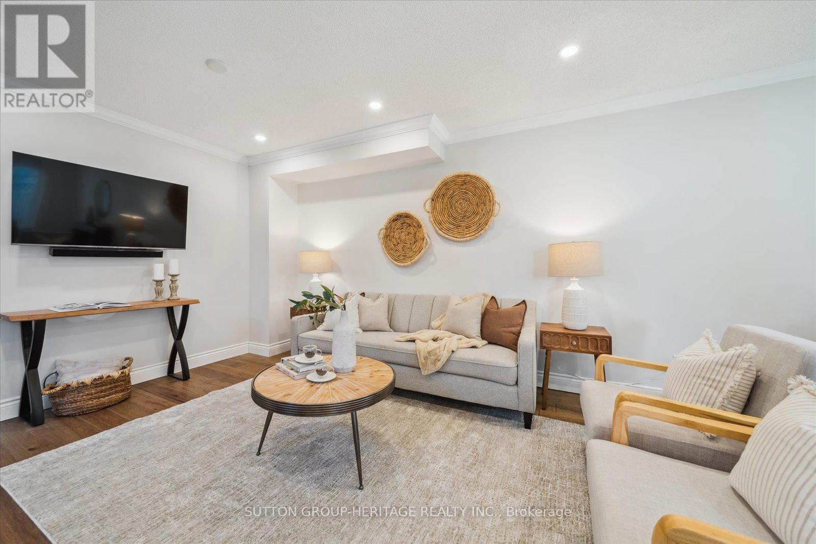 1061 Rowntree Crescent, Pickering (Liverpool), Ontario  L1V 5A9 - Photo 4 - E12218448