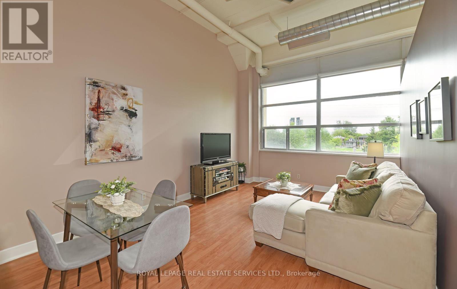 205 - 1001 Roselawn Avenue, Toronto (Briar Hill-Belgravia), Ontario  M6B 4M4 - Photo 11 - W12187547