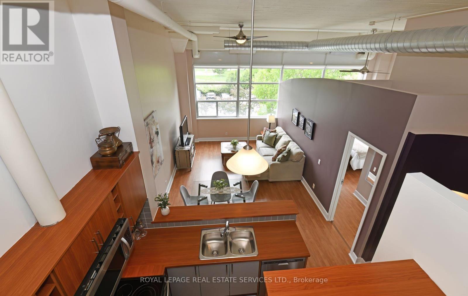 Property at 205 - 1001 ROSELAWN AVENUE image 1
