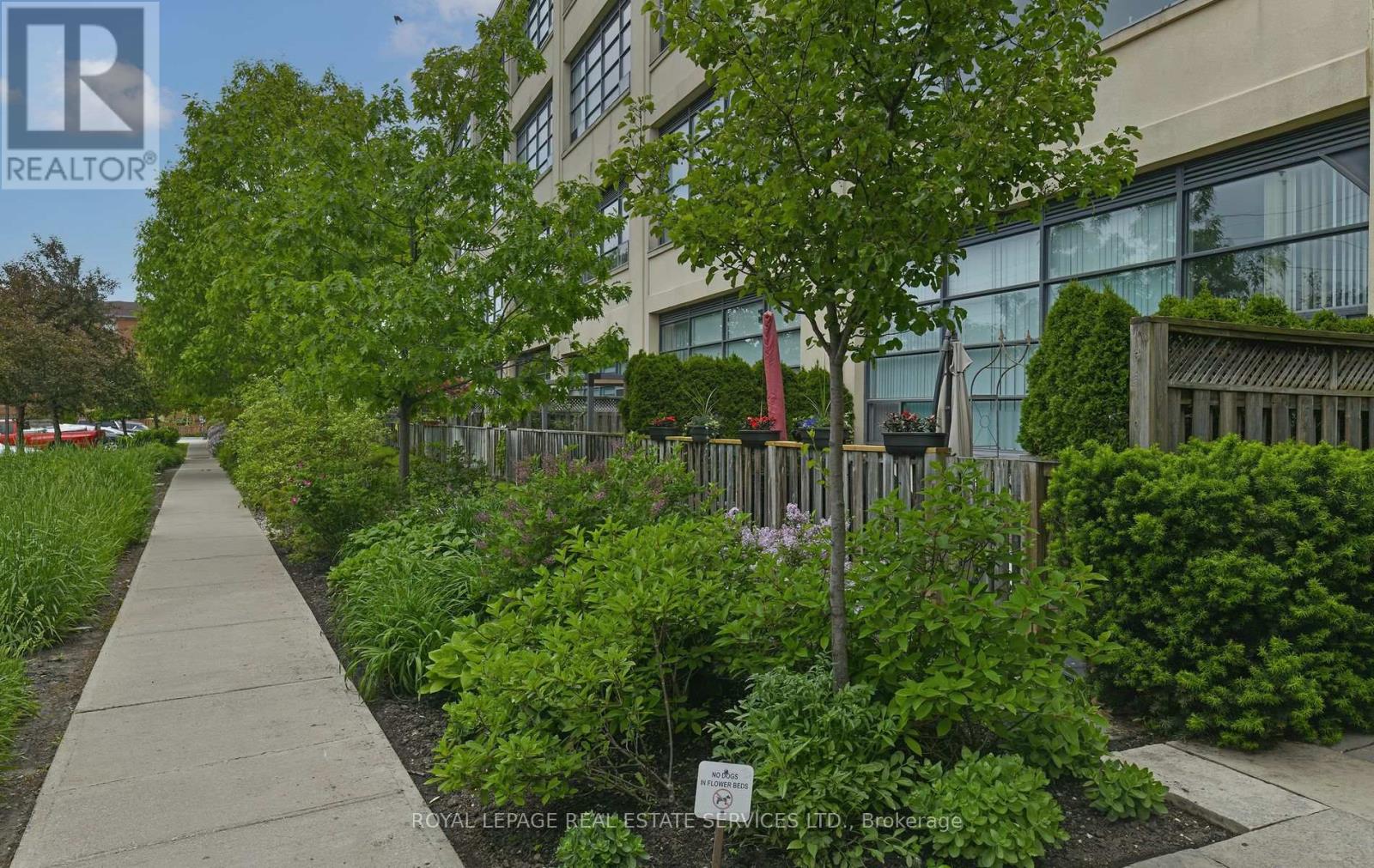 205 - 1001 Roselawn Avenue, Toronto (Briar Hill-Belgravia), Ontario  M6B 4M4 - Photo 39 - W12187547