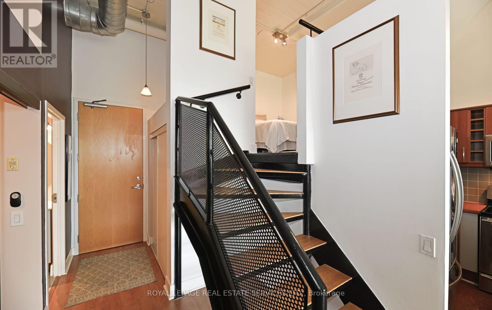 205 - 1001 Roselawn Avenue, Toronto (Briar Hill-Belgravia), Ontario  M6B 4M4 - Photo 23 - W12187547