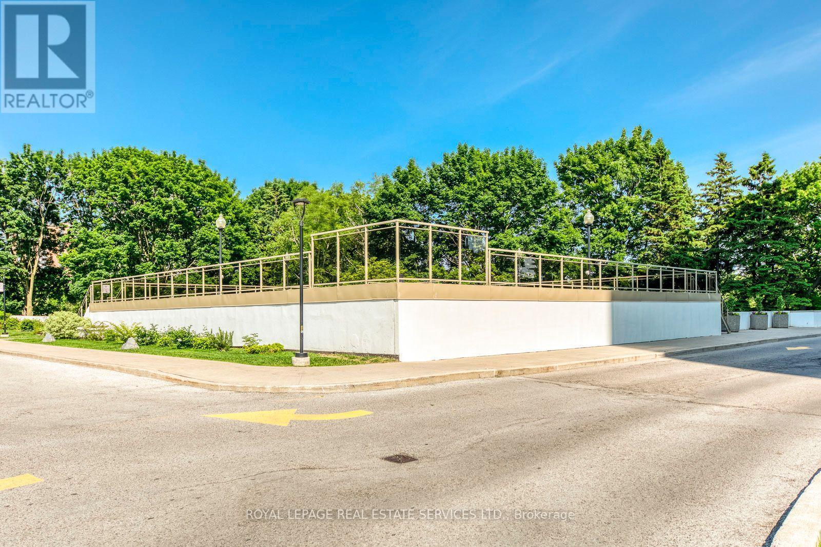 Ph09 - 1515 Lakeshore Road E, Mississauga, Ontario  L5E 3E3 - Photo 41 - W12209067