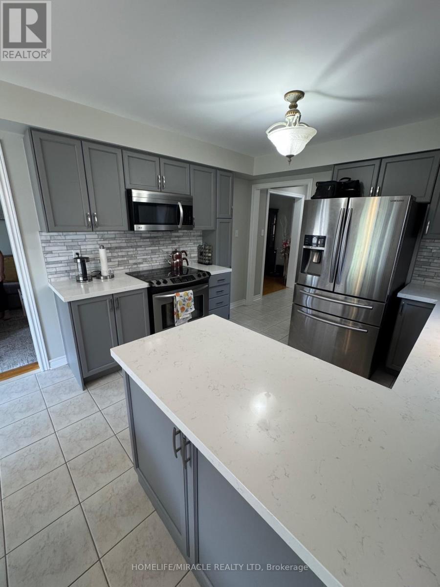 608 Driftcurrent Drive, Mississauga, Ontario  L4Z 4A4 - Photo 10 - W12216759