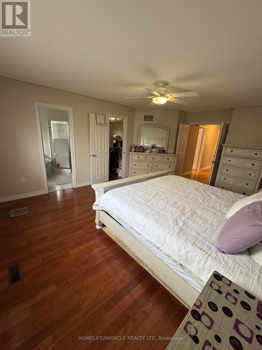 608 Driftcurrent Drive, Mississauga, Ontario  L4Z 4A4 - Photo 19 - W12216759