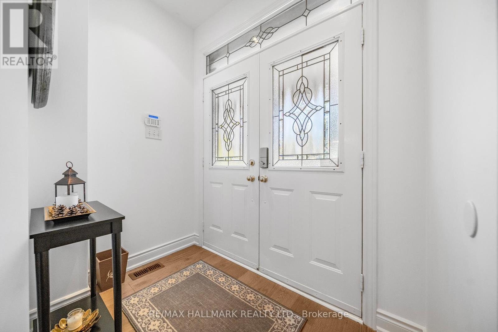 Property at 70 DEERWOOD CRESCENT image 4