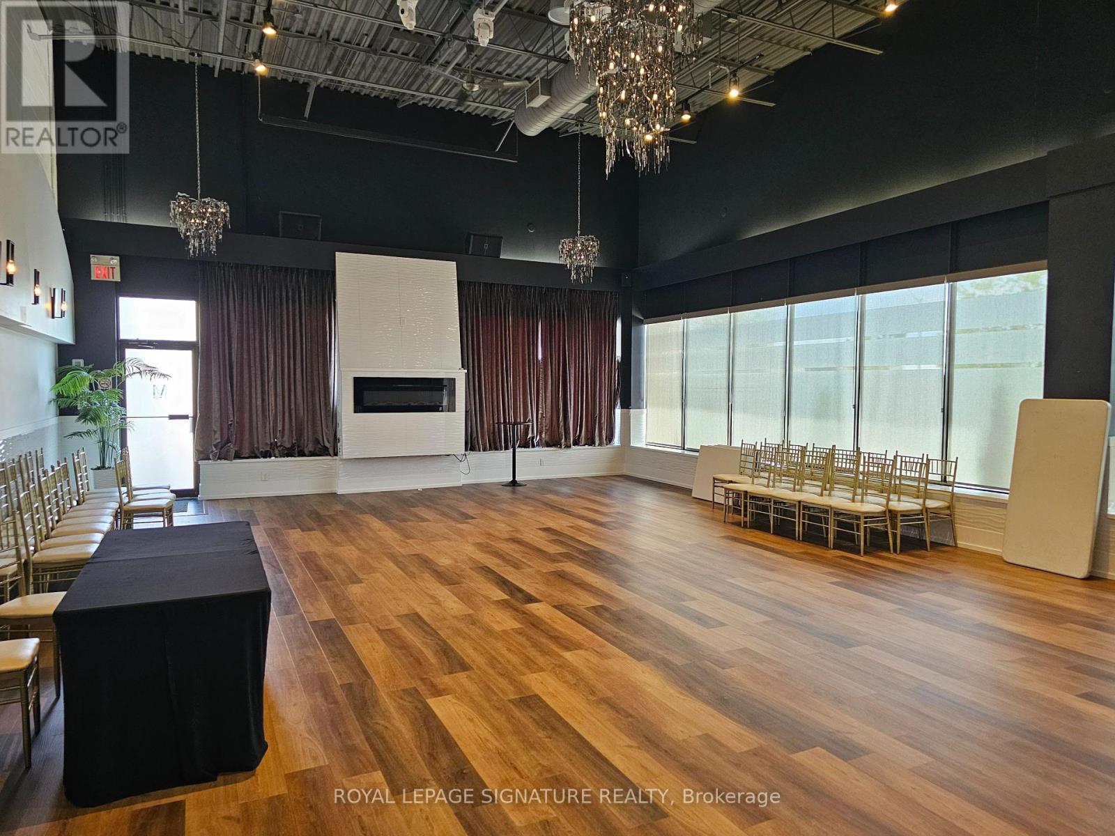 129 Rowntree Dairy Road, Vaughan, Ontario  L4L 6C9 - Photo 11 - N12218236