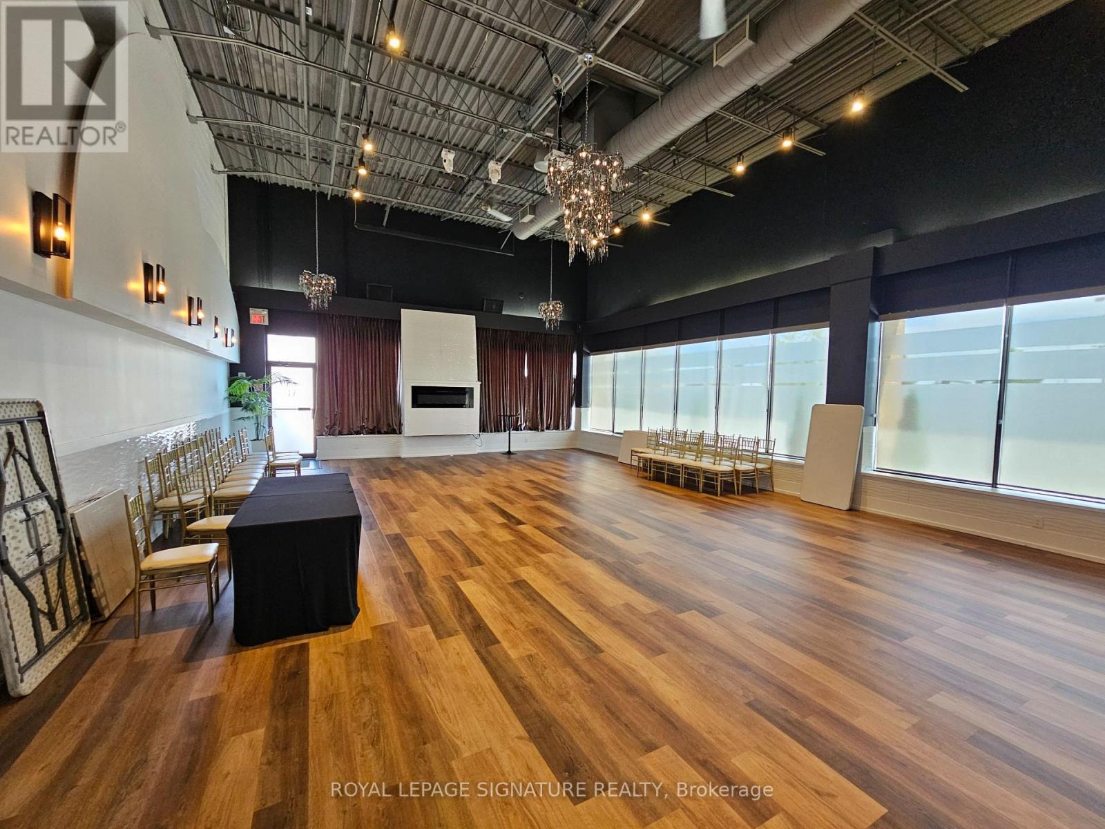 129 Rowntree Dairy Road, Vaughan, Ontario  L4L 6C9 - Photo 12 - N12218236