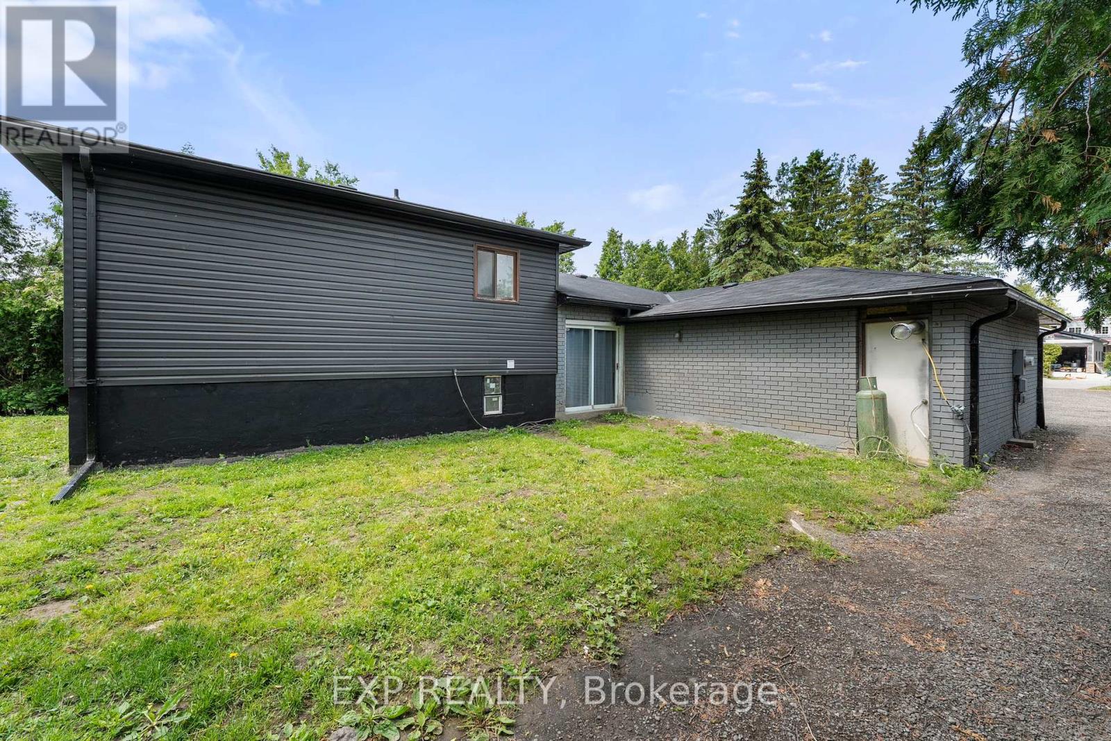 24115 Thorah Park Boulevard, Brock (Beaverton), Ontario  L0K 1A0 - Photo 37 - N12218240