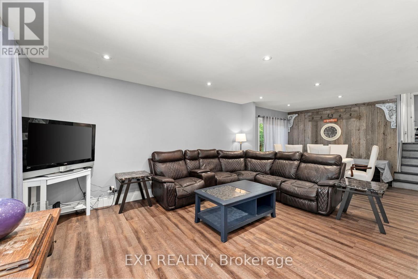 24115 Thorah Park Boulevard, Brock (Beaverton), Ontario  L0K 1A0 - Photo 8 - N12218240