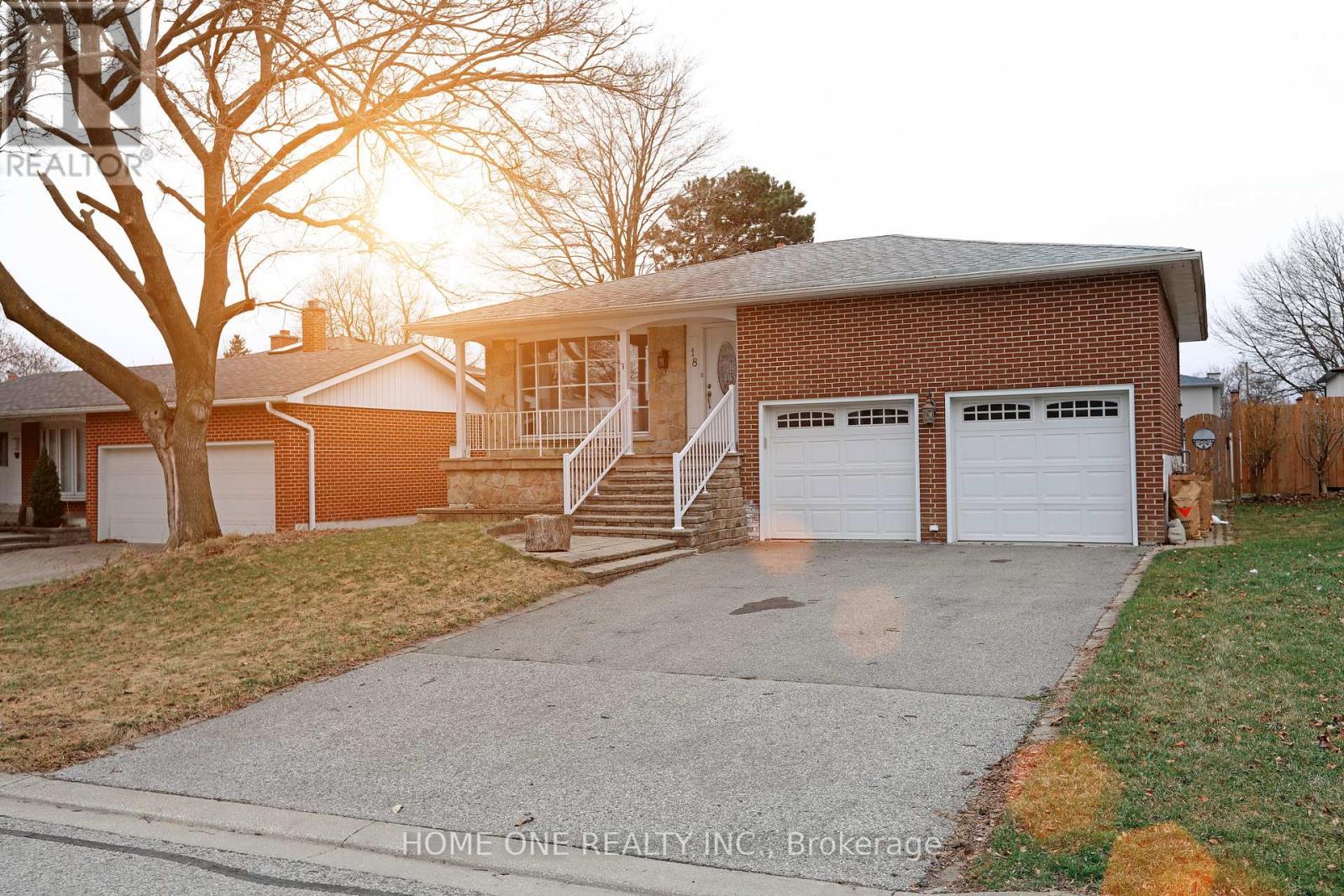 18 SHADY LANE CRESCENT, Markham, Ontario