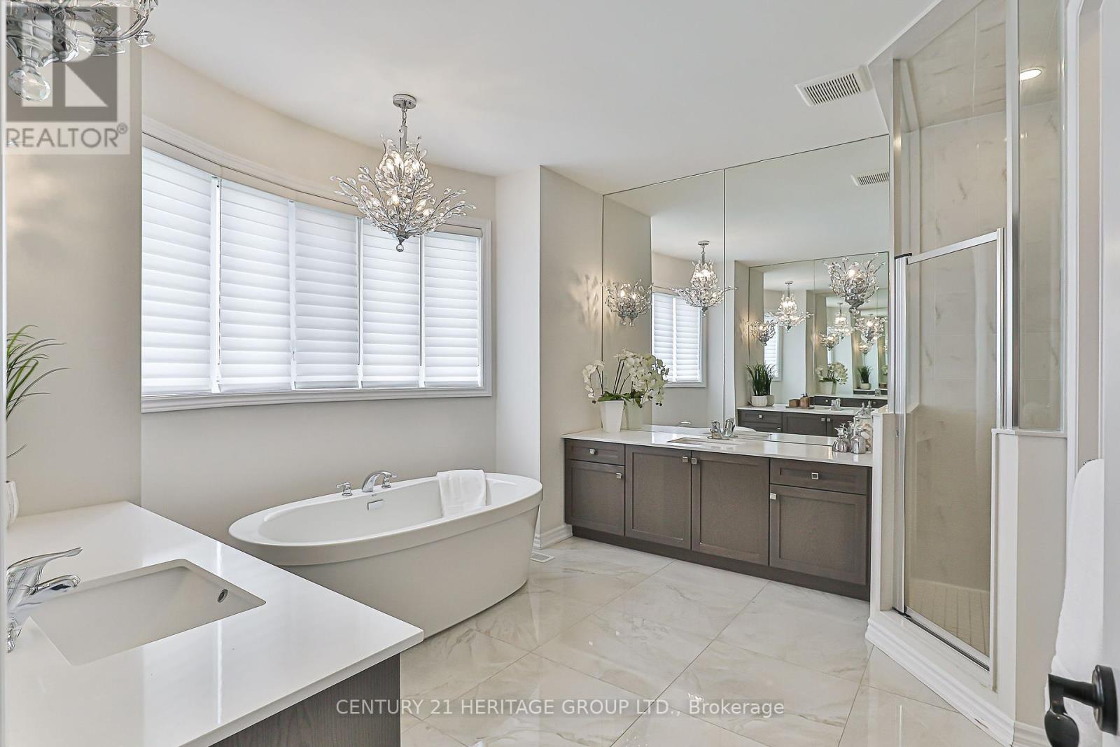 38 Whitebirch Lane, East Gwillimbury, Ontario  L9N 0P7 - Photo 26 - N12218271