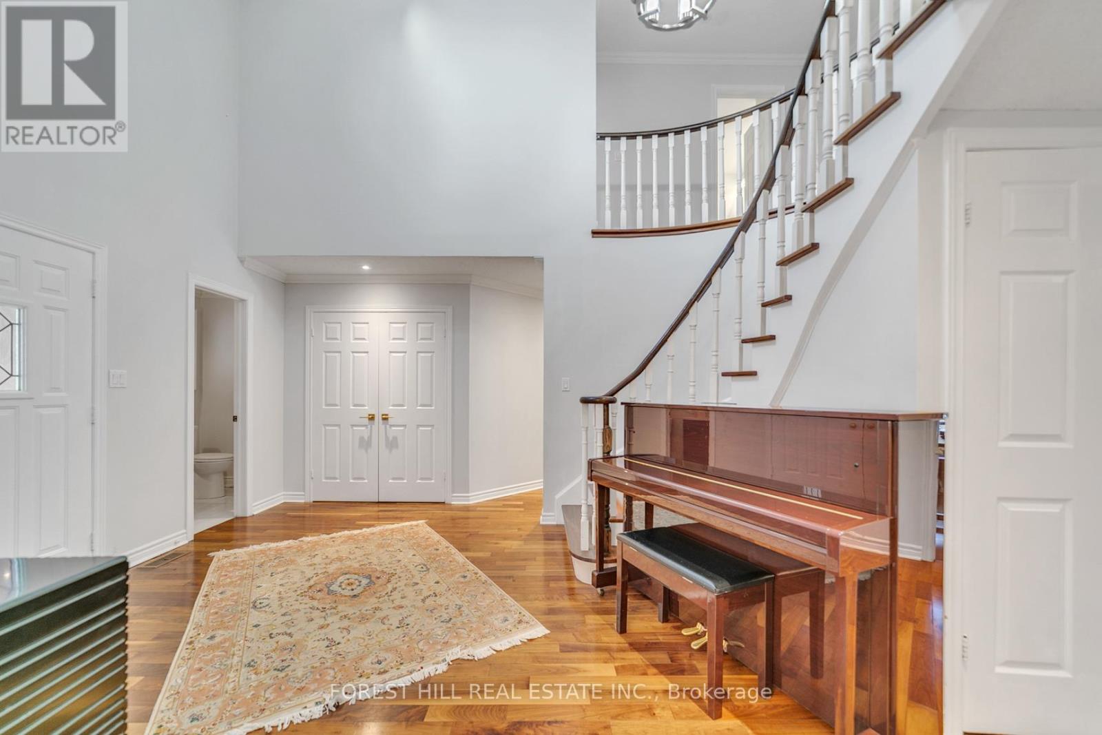 Property at 27 GROVEPARK STREET image 4