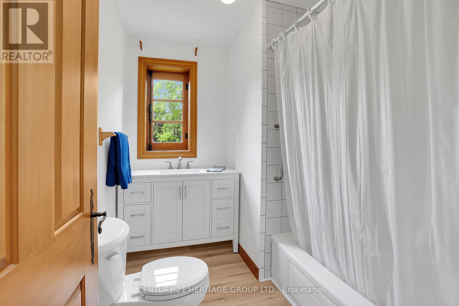 300 Old Bathurst Street, King, Ontario  L7B 1K5 - Photo 20 - N12218456