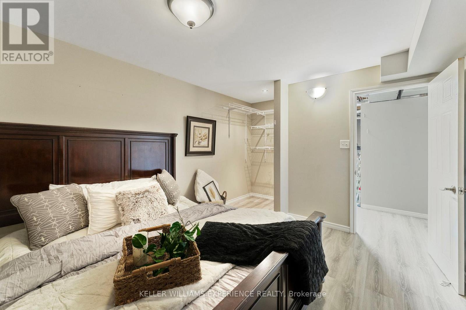 291 Livingstone Street W, Barrie, Ontario  L4N 7A9 - Photo 36 - S12218282