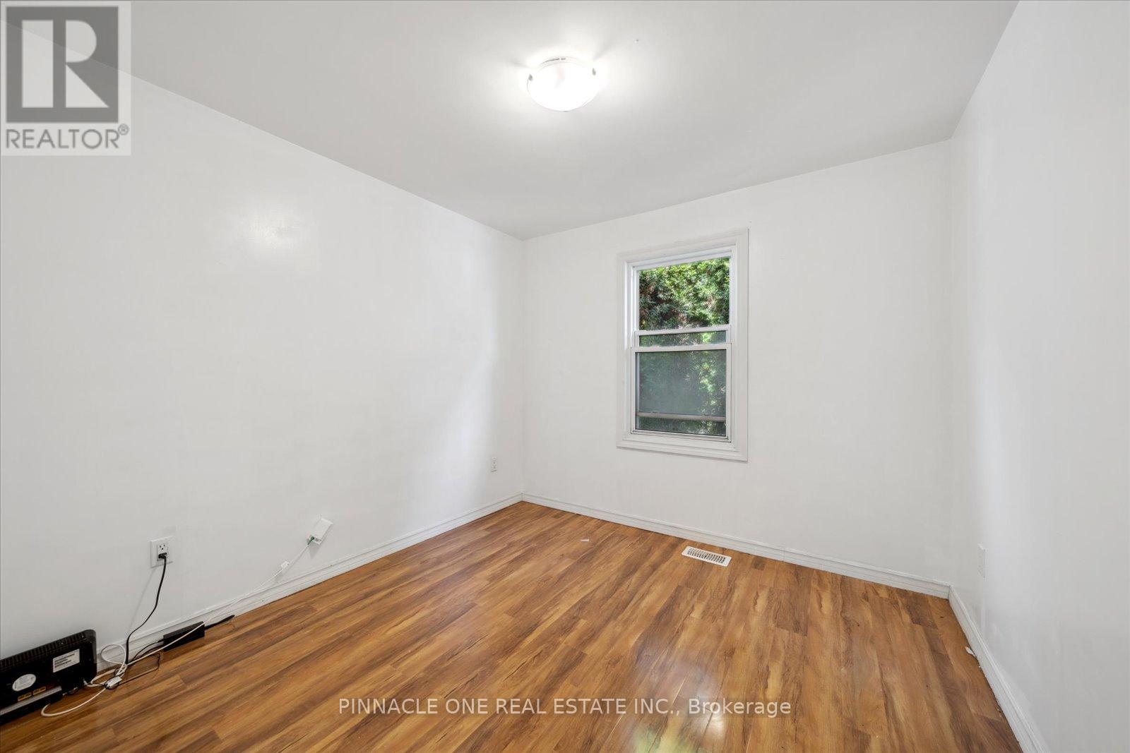 425 Parkhill Road W, Peterborough Central, Ontario  K9H 3J2 - Photo 12 - X12217915