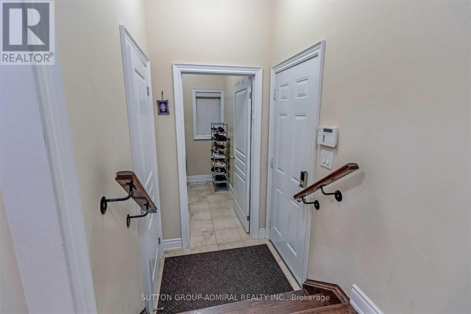 305 Ilan Ramon Boulevard, Vaughan, Ontario  L6A 0W4 - Photo 30 - N12215403